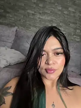 Chat XXX ao vivo de Saray_charmante