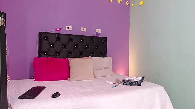 saraa_ramirez 即時 XXX 聊天