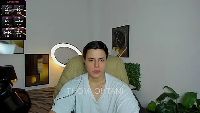 Thom_Ohtani Adlı Modelin Canlı XXX Sohbeti