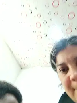 Chatroom XXX en direct de queemking