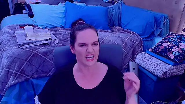 ninajaymes élő XXX-chatje