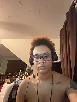 Živý XXX chat nickytheehawtie