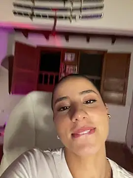 Chatroom XXX en direct de Ale_Lewis