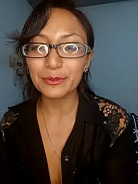 Chatroom XXX en direct de Lucy_jhack