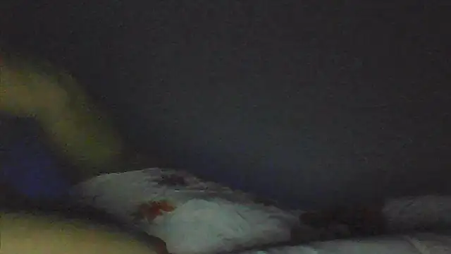 sarahkat86: διαδικτυακό σόου στην κάμερα