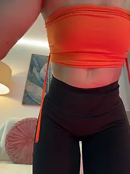 دردشة ChloeeCoxx الجنسية المباشرة