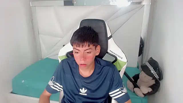 Liarr_ – Live XXX-chat