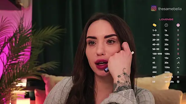 Živý XXX chat CuteAnna-