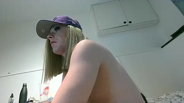 youngblondetwink's Webcam Show