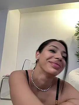 Bella_Vixen_ Webcamshow