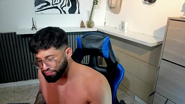 Chat XXX ao vivo de BENEDIICK