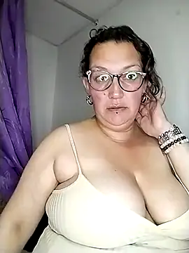 _Saraqueen: онлайн-секс-чат