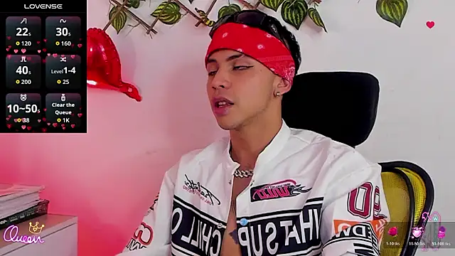 Prince_Apolo live XXX chat