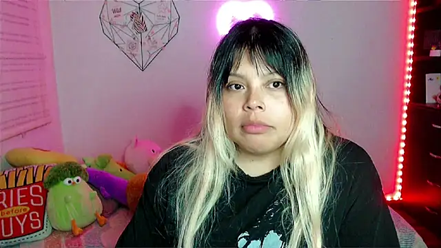 EllieMoonX Live XXX-Chat