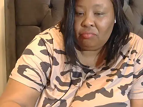 nancy111 – Live XXX-chat