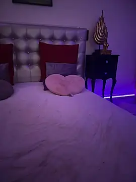 XXX chat uživo modela TiffanyRoxx