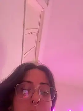 Mizztikaa élő XXX-chatje