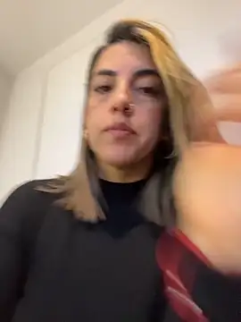 Paulinaa_bella's Webcam Show