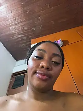 MonicaSex_ Show in webcam