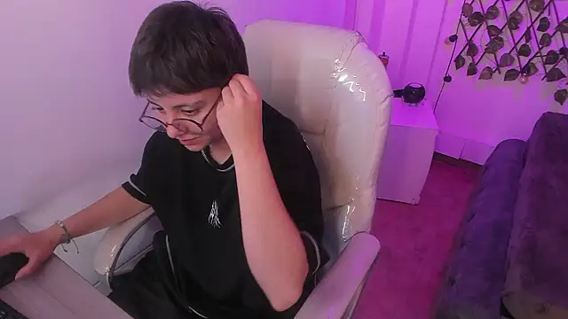 Nathaly_ds' Live XXX Chat