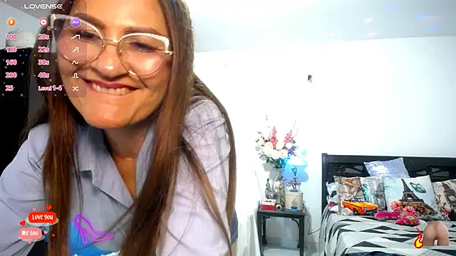 Xiimen live XXX chat