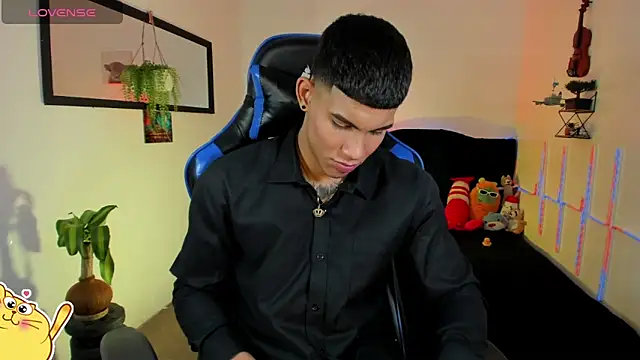 Show modela Damian_latinxxx na web-kameri