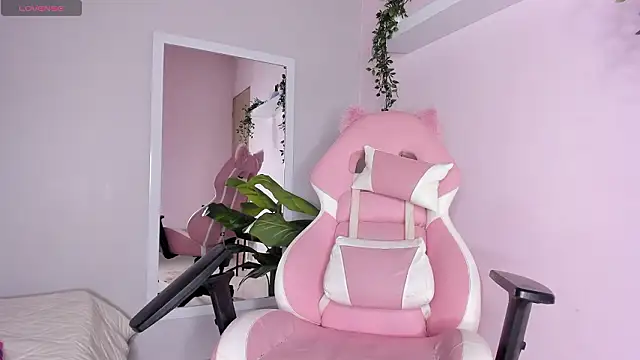 Chat +18 de KIMAPRIL ao vivo