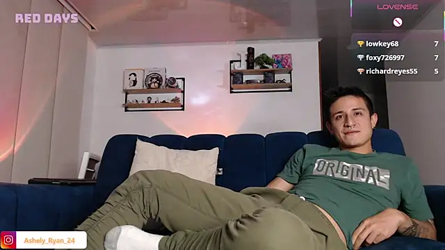 ashely_ryan24 Adlı Modelin Canlı XXX Sohbeti