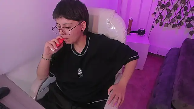 Nathaly_ds লাইভ XXX চ্যাট