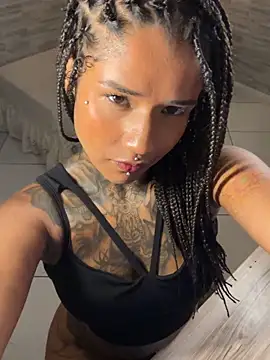 xbigpeach – Live XXX-chat