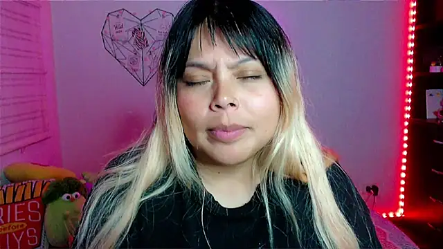 Chat +18 de EllieMoonX ao vivo
