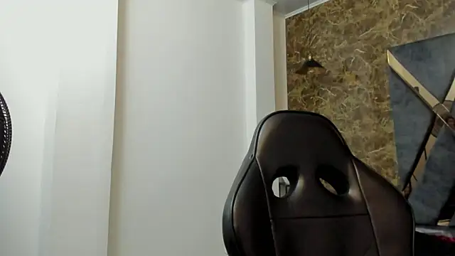 Chat +18 de Jacob_Benelli ao vivo