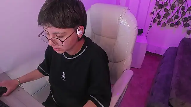 Nathaly_ds Chat XXX in diretta