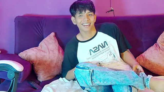 Czat XXX na żywo – Liam_Sinclair