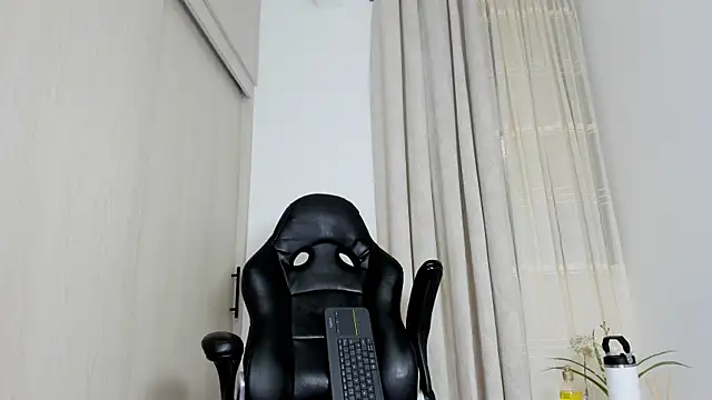 Biscuit_oliva Adlı Modelin Web Kamerası Şovu