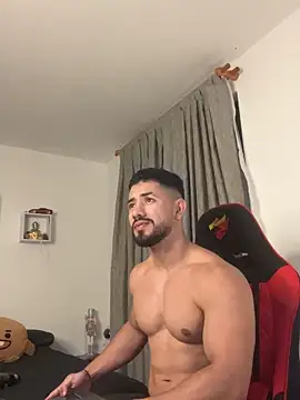 دردشة Ezzio_Scolaro الجنسية المباشرة