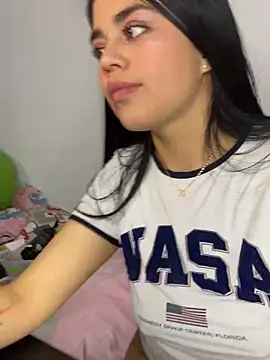 sophyy_white Chat XXX in diretta