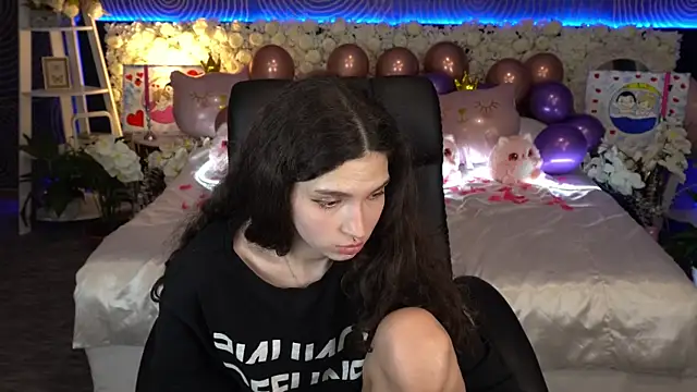 BabyFlowerr: απευθείας συνομιλία ΧΧΧ