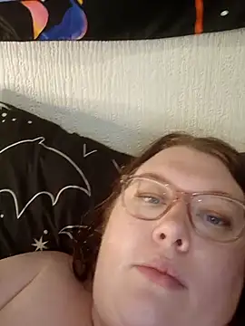 Sexycurvyemilyy's Live XXX Chat