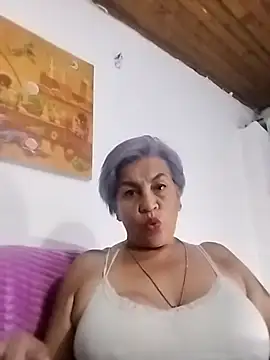 DirtyBIianca 现场XXX聊天