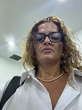 CioniWeiss 现场XXX聊天