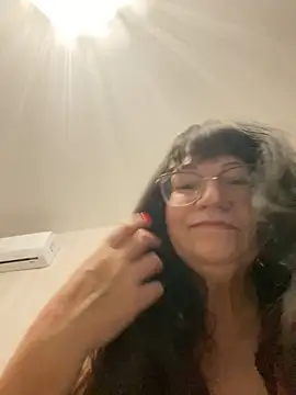 Chat XXX ao vivo de ZaraFay