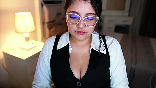 Chat +18 de Camilaa_bueno ao vivo