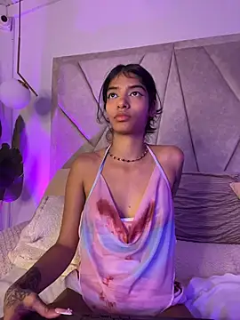 TweetiePieXXX Chat XXX live