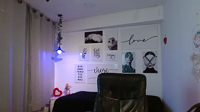 Chat +18 de AmethystShadow17 ao vivo