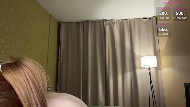 Онлайн чат XXX KarlynGow