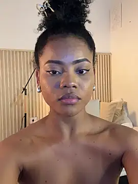 vanestraus Live XXX Chat