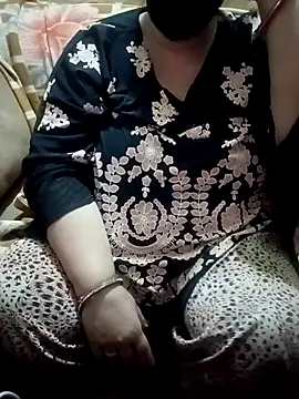 Simran_008: онлайн-секс-чат