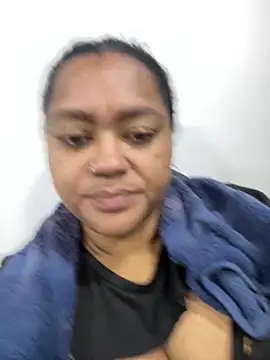 yanza2002 Adlı Modelin Web Kamerası Şovu