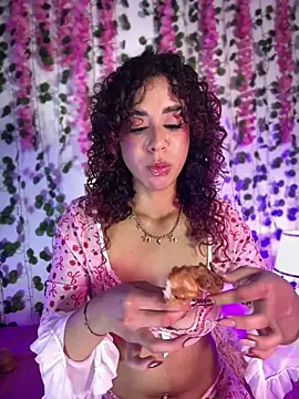 Woo_isDaphne webkamerás műsora